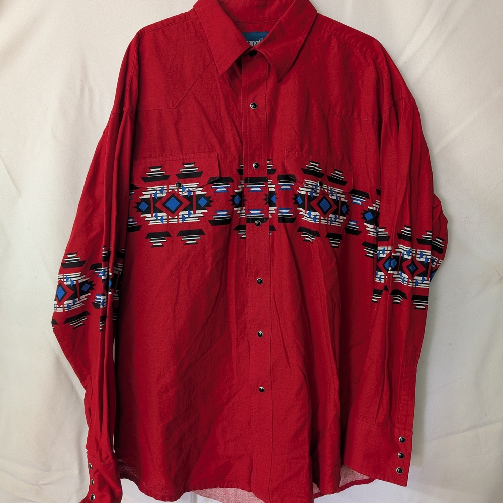 Vintage Wrangler Red and Blue Pearl Snap Casual Button Down Shirt